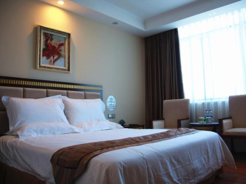 Greentree Inn Guangdong Shantou Chengjiang Road Business Hotel Exteriör bild