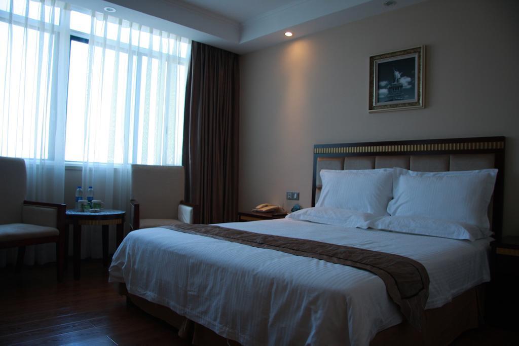 Greentree Inn Guangdong Shantou Chengjiang Road Business Hotel Exteriör bild