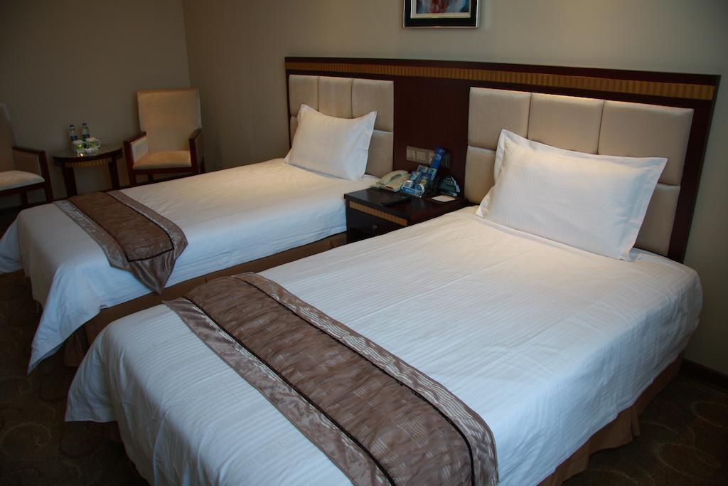 Greentree Inn Guangdong Shantou Chengjiang Road Business Hotel Exteriör bild