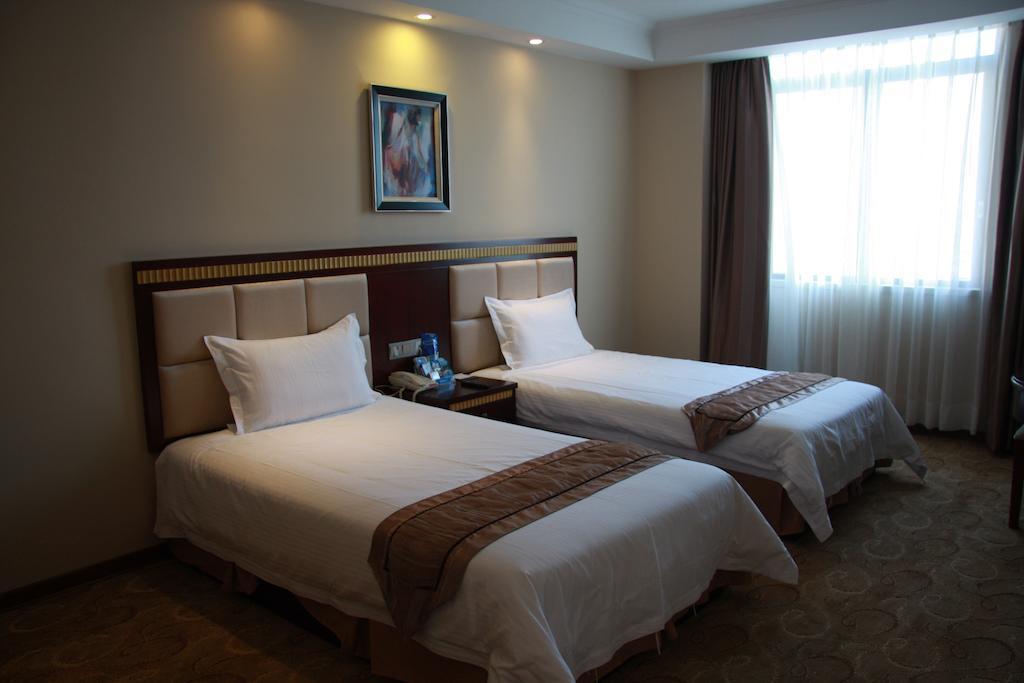 Greentree Inn Guangdong Shantou Chengjiang Road Business Hotel Exteriör bild